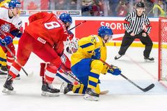 Hořké loučení mladíků. Hokejisté dostali od Švédska lekci, do semifinále neprošli