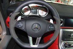 Mercedes má prý v Česku špatnou pověst. Chce to měnit