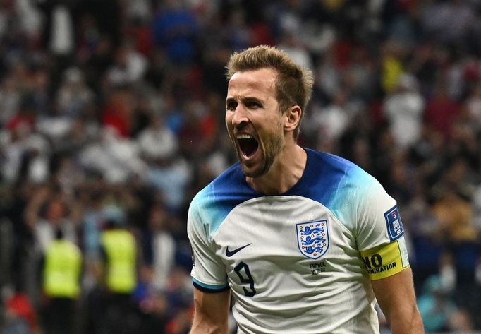 Harry Kane slaví gól ve čtvrtfinále MS 2022 Anglie - Francie