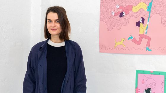 Martina Pauková na pražském festivalu ilustrace Lustr, kde vystavovala svou volnou tvorbu.