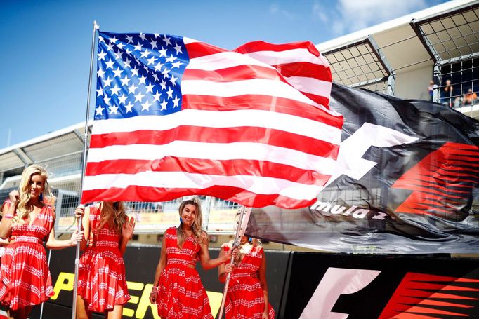 F1, VC USA 2017: grid girls