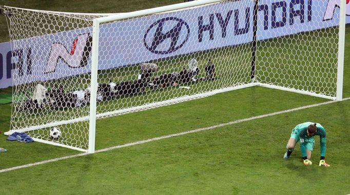 Překonaný David de Gea v zápase Portugalsko - Španělsko na MS 2018