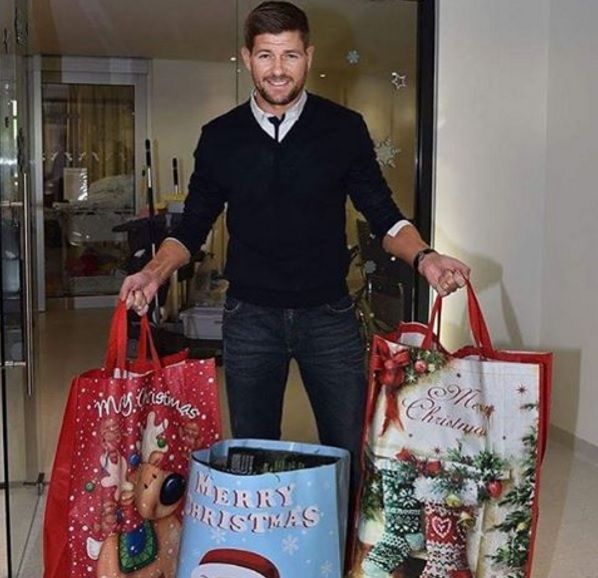 Sportovci slaví Vánoce (Gerrard)