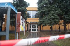 Zbrojní průkaz útočníka z Brodu byl neplatný, tvrdí lékař