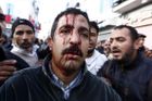 Tvrdé střety vzplály v Tunisu mezi odboráři a islamisty