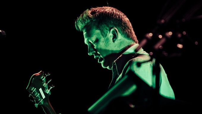 Josh Homme (Queens of the Stone Age).