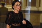 Česká televize je bez ředitele. O místo po Součkovi se přihlásila Šmuclerová
