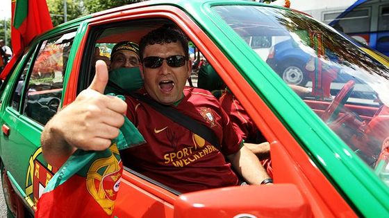 Fanoušci v Ženevě. Zábava může začít