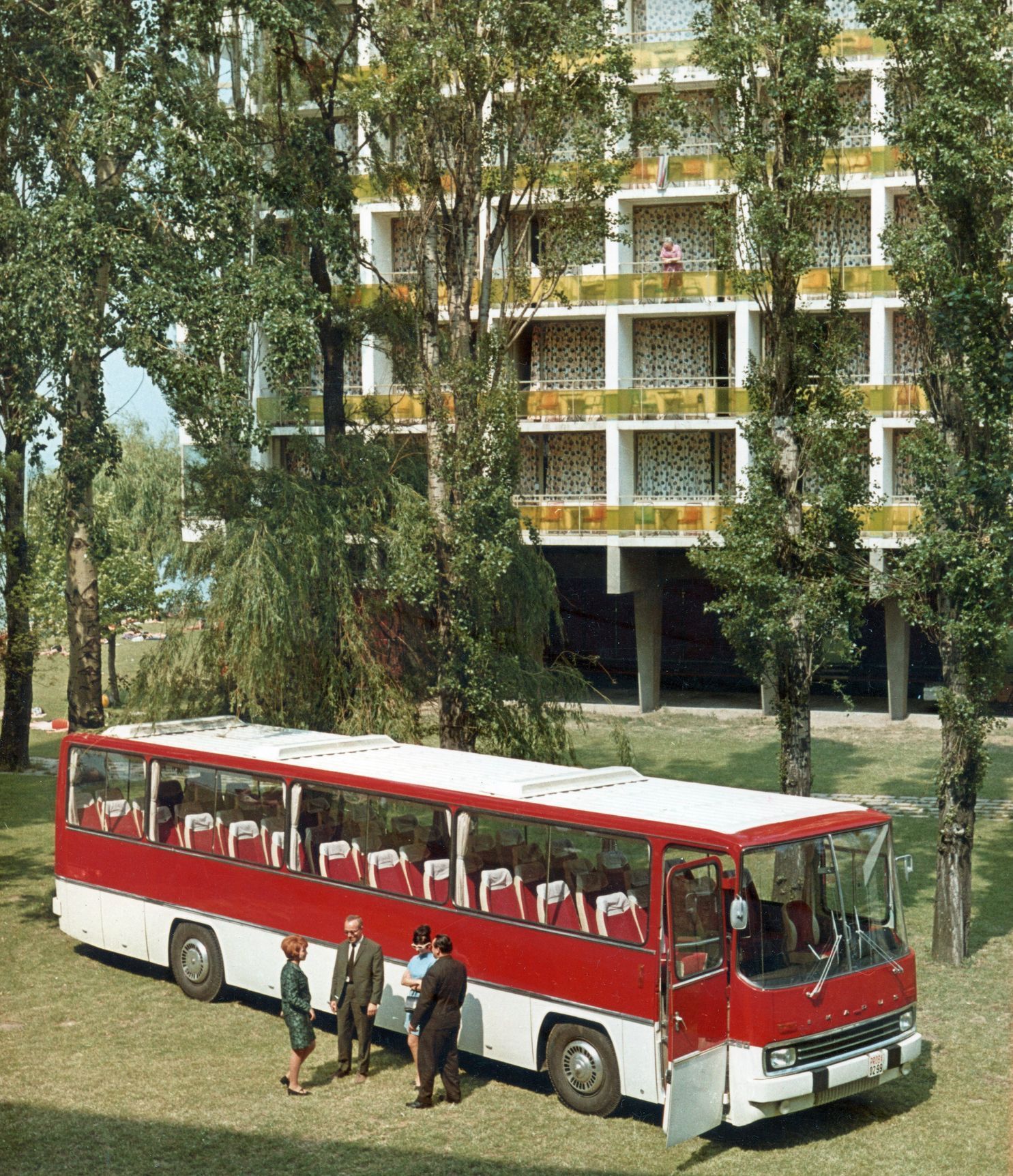 Ikarus 250