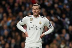 Bale po zkaženém přestupu trucuje. V Realu neví, co si se zlobivým dítětem počít