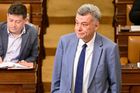 Mluvit nechtěl, pak jel mimo plán. "Můj nejsledovanější projev," říkal Blažek