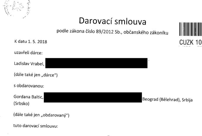 Darovací smlouva na pozemek u Vltavy z roku 2018.