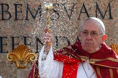 Papež František, opak Zemana, vyzývá mladé lidi: Křičte! Nenechte se umlčet