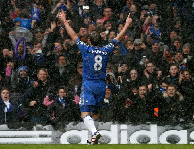 Lampard v utkání Chelsea - Arsenal