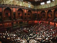 Italský parlament na počtvrté zvolil nového prezidenta. Stal se jím bývalý komunista Giorgio Napolitano.