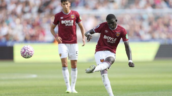 El Hadji Malick Diouf v přípravném utkání za West Ham