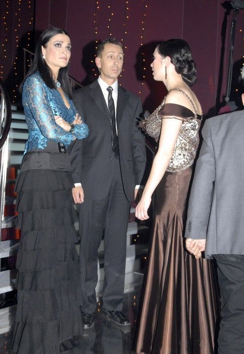 Porada před vysíláním.