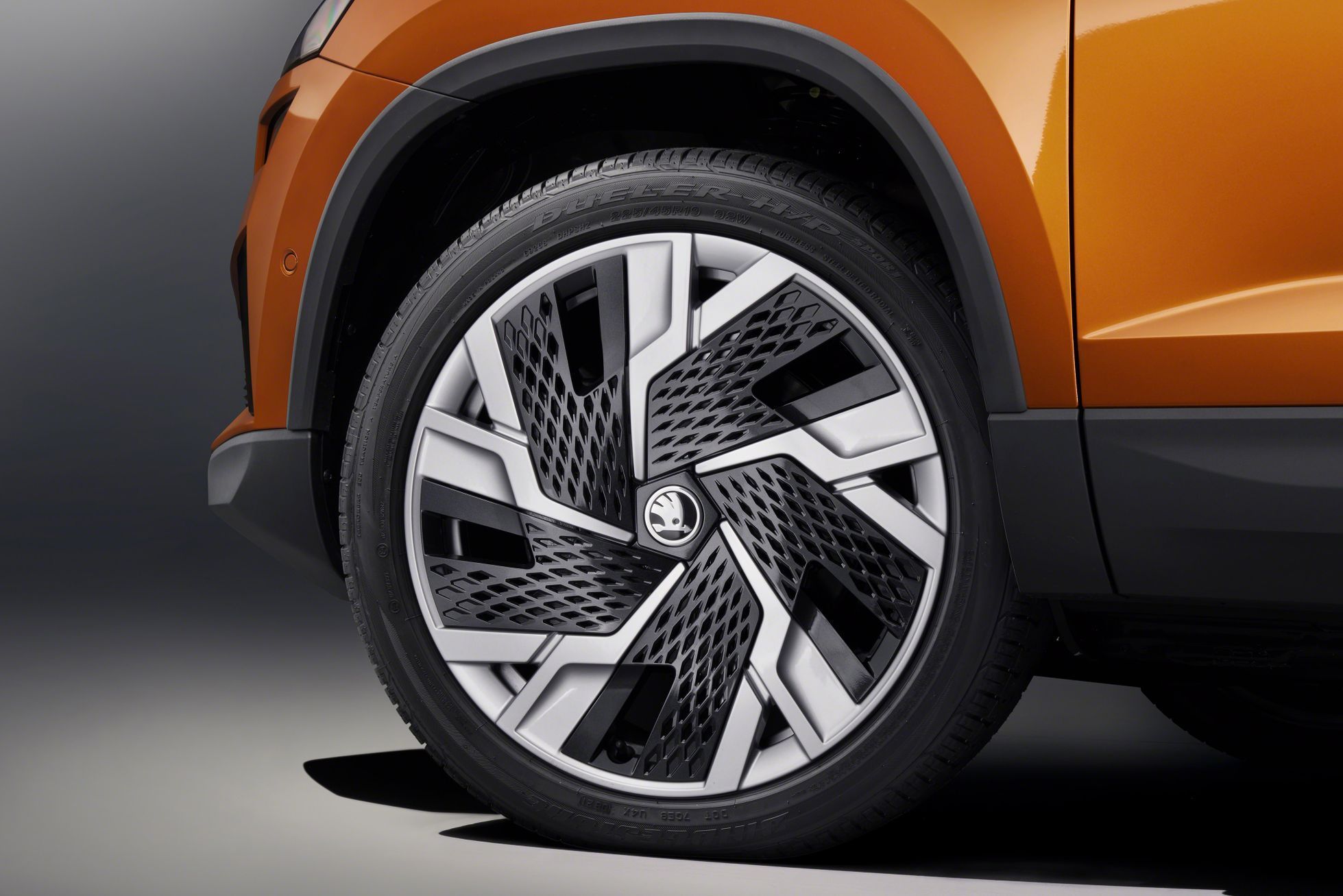 Škoda Karoq facelift - embargo 30.11.2021 10:00