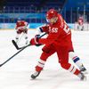 Vladimir Tkačev dává gól v zápase Česko - Rusko na ZOH 2022 v Pekingu