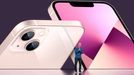 Americká technologická společnost Apple představila novou generaci svých chytrých telefonů iPhone 13.