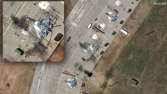 Záběry stíhaček Su-57 z testování v Sýrii