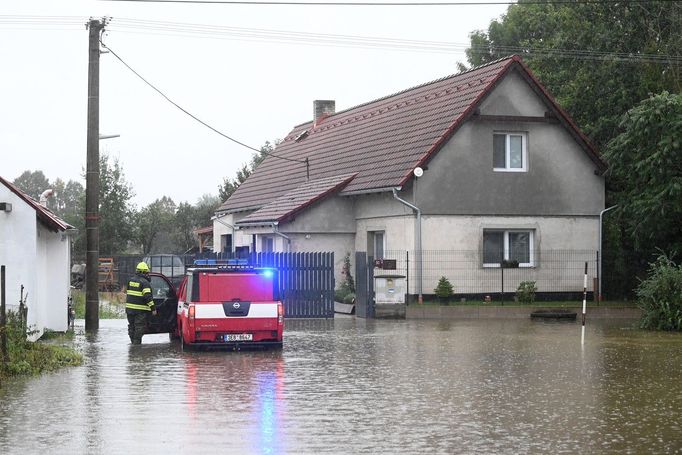 Situace po vydatných deštích v Pardubickém kraji, 14. září 2024, Lhota, Přelouč.