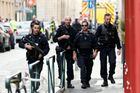 V Lyonu vybuchla nastražená bomba, zranila třináct lidí. Podezřelý mladík je na útěku