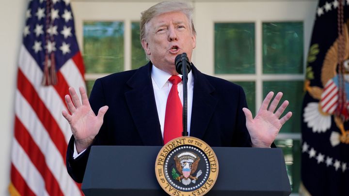 Trumpovi lidé se během kampaně sešli s Rusy nejméně stokrát, naznačuje analýza