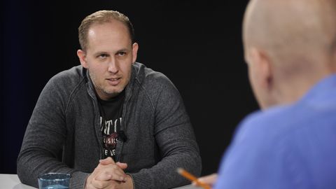 Někdo to bude muset zaplatit. Česká armáda čelí krizi a politici mlčí, tvrdí Kofroň