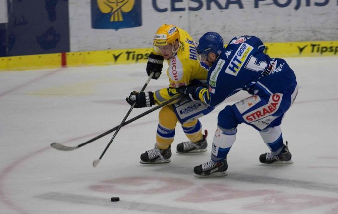 2. finále Zlín-Kometa: Petr Holík (81) - Tomáš Žižka (5)