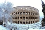 Nebo Koloseum, kam se kvůli sněhu nedostali ani turisté.
