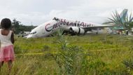 Letoun Boeing 737 patřil společnosti Caribbean Airlines se sídlem na Trinidadu a letěl z New Yorku.