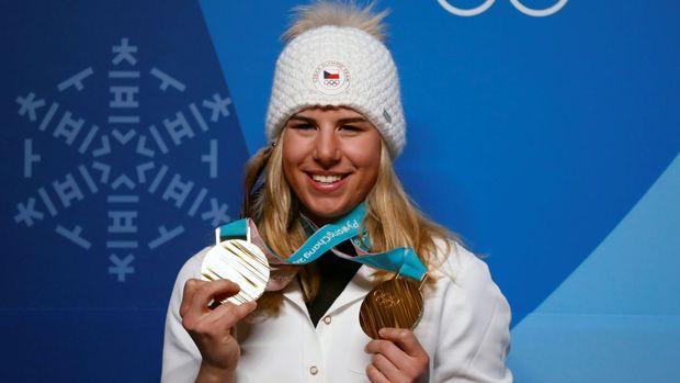 Těžké dilema Ledecké. Na olympiádě bude sjezd a snowboard ve stejný den