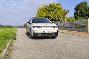 Tak trochu "náš Číňan". Leapmotor C10 umí být skvělý i otravný zároveň
