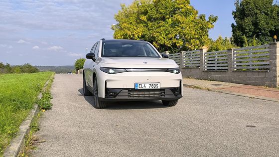 Tak trochu "náš Číňan". Leapmotor C10 umí být skvělý i otravný zároveň