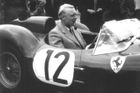 Mike Hawthorn se stal mistrem světa v sezoně 1958. Stačilo mu k tomu vyhrát pouze jednu velkou cenu z celkových osmi, které se tenkrát jely. Za svoji kariéru vyhrál závod F1 celkem třikrát.
