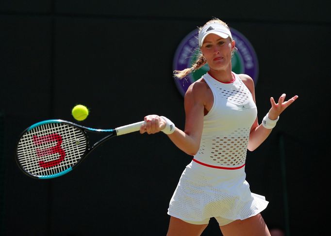 Kristina Mladenovicová ve 2. kole Wimbledonu 2019