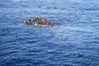 V Egejském moři se potopila loď s migranty. Zemřelo 13 lidí