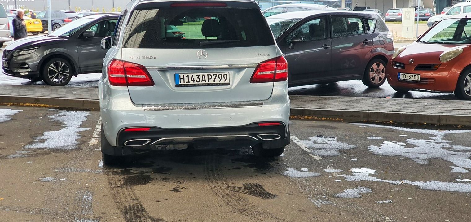Falešné ruské registrační značky na auto, SPZ