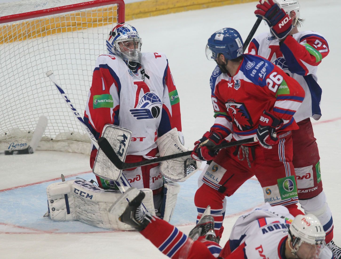 KHL, Lev - Jaroslavl: Michal Řepík (26) - Curtis Sanford