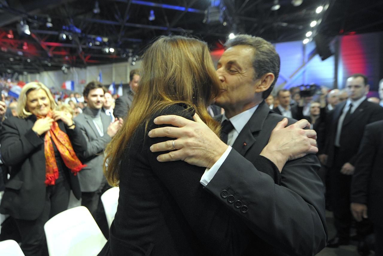 Carla Bruni v akci