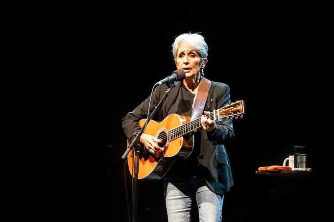 Joan Baez.