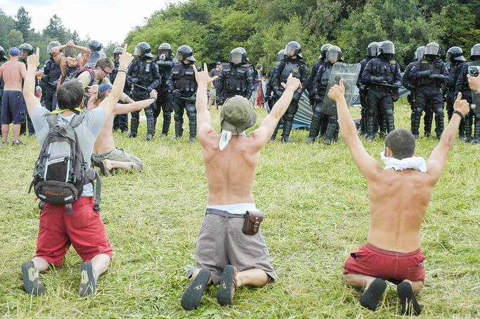 CzechTek 2005 byla legendární technoparty u Mlýnce, kterou ukončil kontroverzní policejní zásah. Ten vyvolal širokou veřejnou a politickou reakci.