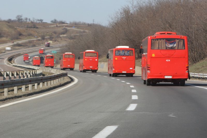 Demonstrace v Bělehradu proti odtržení Kosova