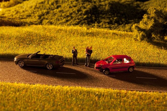 Diorama of a toy car crash Image: 0129613392, License: Royalty free, Restrictions: Not available for license to or for use in the following territories: Argentina, Brazil, Chile, Costa Rica, Ecuador, Japan, Mexico, Peru, Spain, Uruguay and Venezuela. For multi-territory license please contact your Corbis Account Representative. Not available for use in Corbis Merchandise., Property Release: No or not aplicable, Model Release: No or not aplicable, Credit line: Profimedia.cz, Corbis