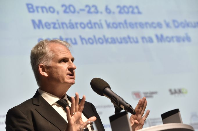 Americký historik Timothy Snyder v pondělí vystoupil na brněnské konferenci k připravovanému Dokumentačnímu centru holokaustu na Moravě.