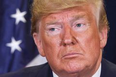 Ani hrozící impeachment ho nezastaví. Trump vyzval Čínu k vyšetřování Bidenových