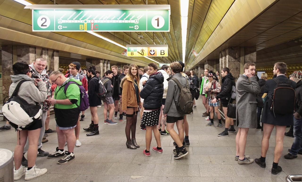 No Pants Subway Ride neboli jízda metrem bez kalhot