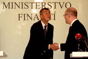 Fotoblog: "Právě jsem dostal padáka." Nejlepší ministr financí se balí, přichází pan Pilný