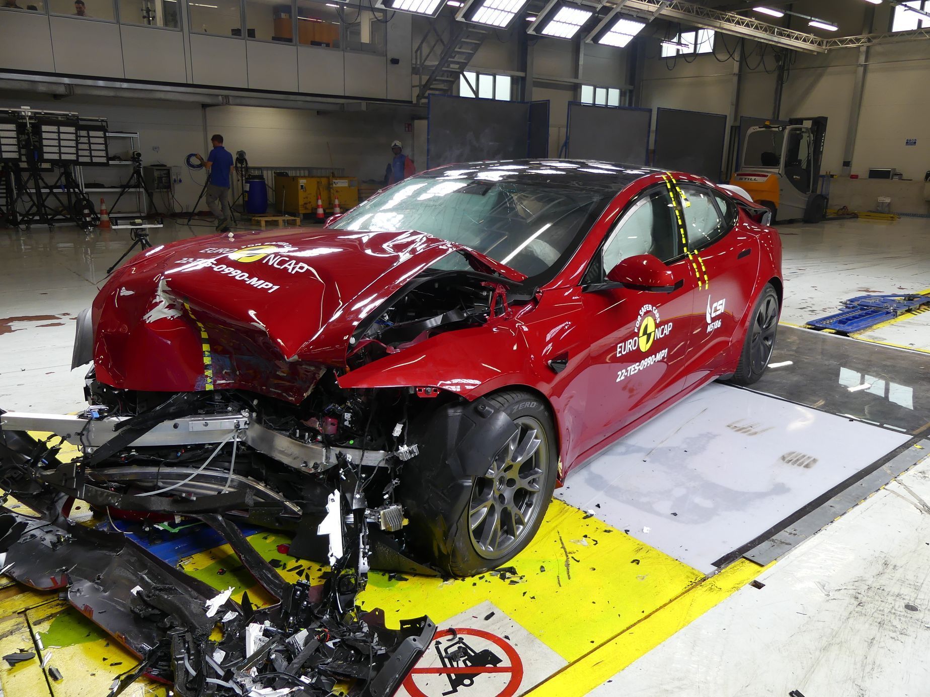 Euro NCAP crashtest Tesla Model S